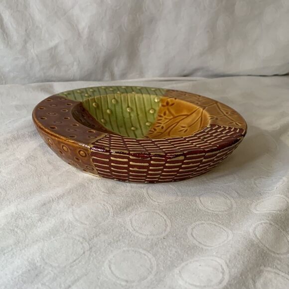 Lyon Home Gallery Geometric Pattern Decorative Bowl in Earthy Colors - Handmade - Picture 4 of 5